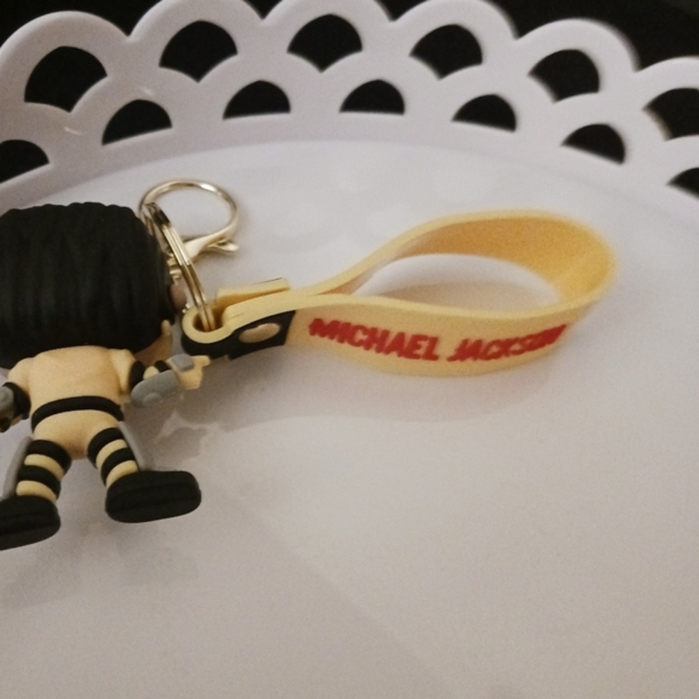 MJ Keychain - Picture 3 of 5